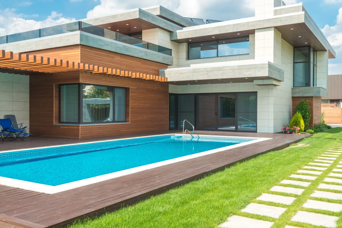 Swimming pool built in Grahamstown, NSW